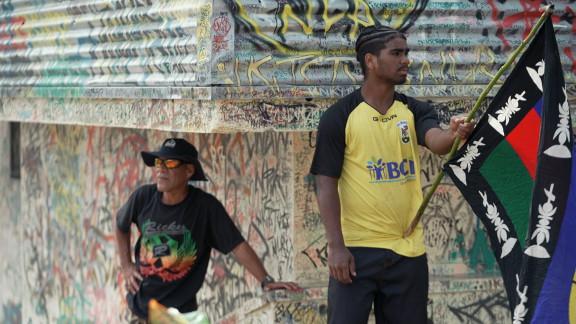 outremer.ledoc : « Entre les tours, Nouméa 2024 »